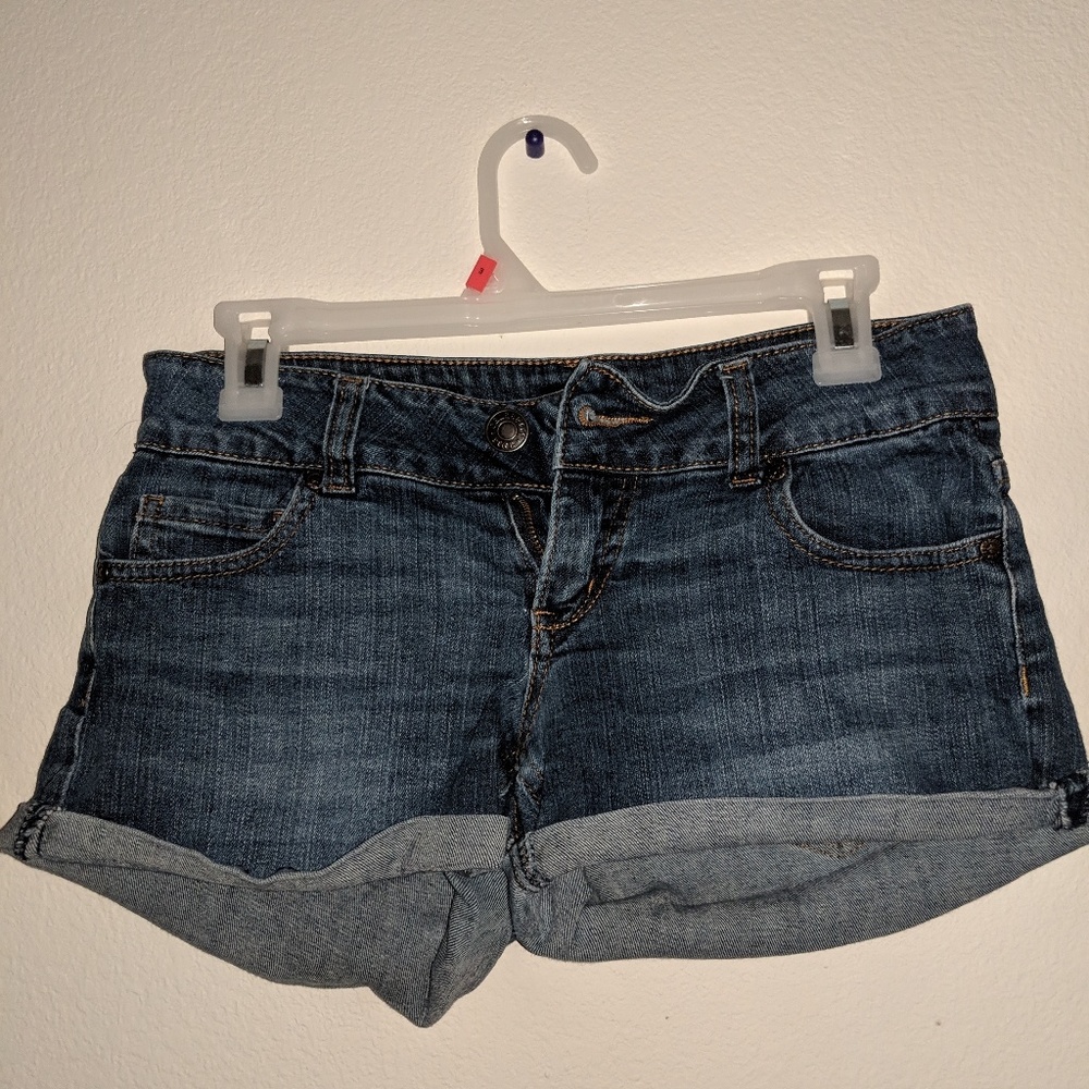 Jean short shorts